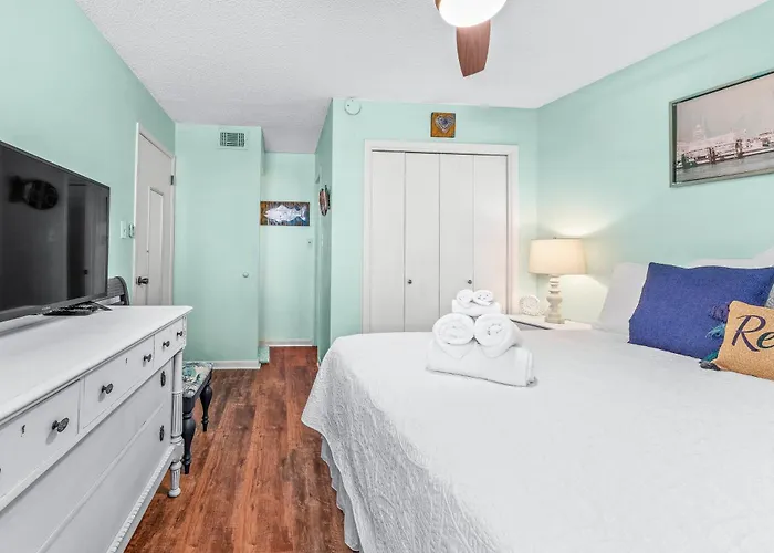 Beachy Living Aparthotel Gulf Shores